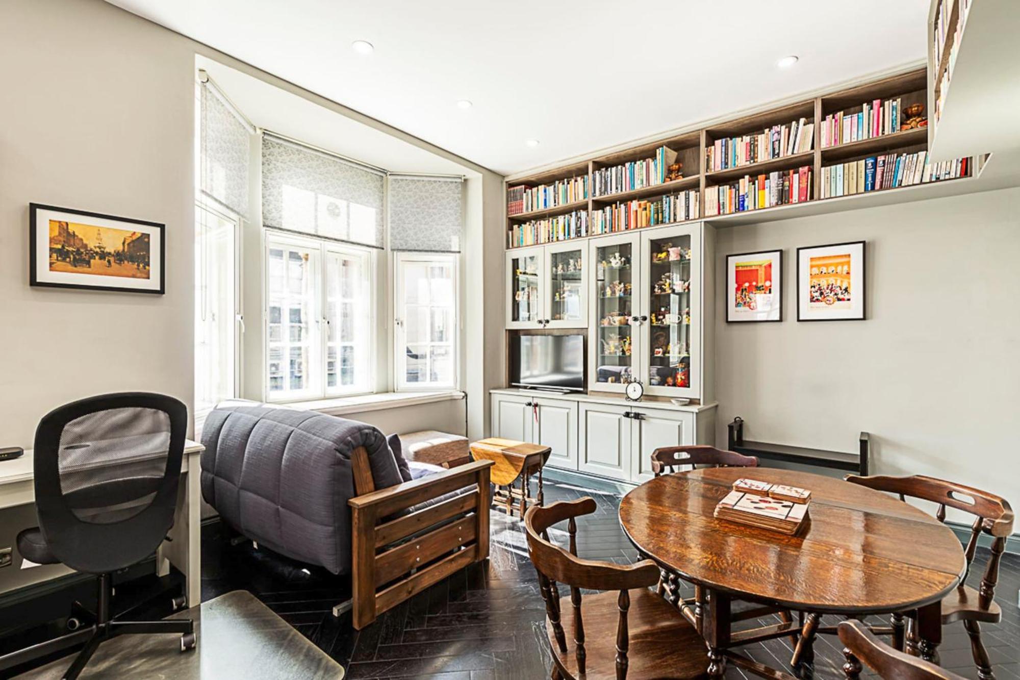 Book Lovers' West End Apartamento