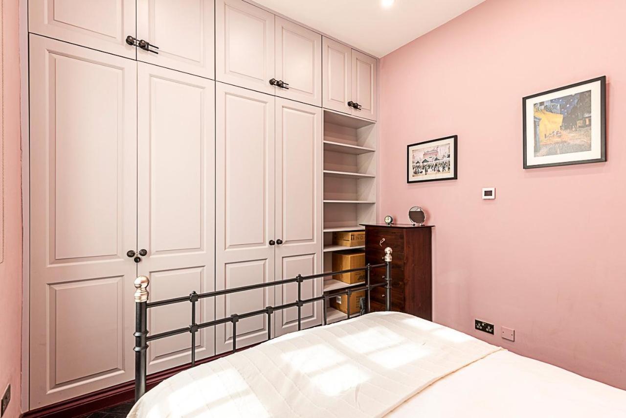 Book Lovers' West End Apartamento *